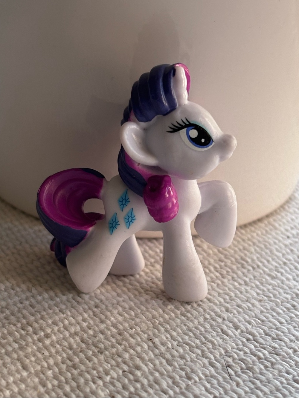 Rarity My Little Pony 2” Friendship is Magic blind bag figure.